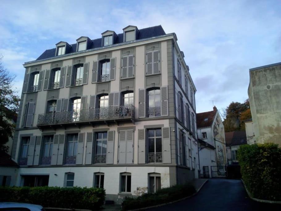 Bel Appart. / Residence De Standing / Plein Centre Шато-Тьерри Экстерьер фото